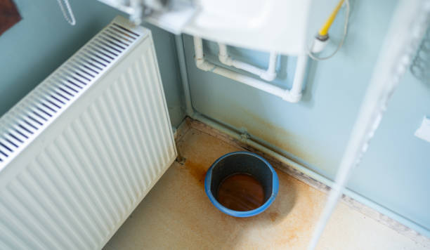 Best Emergency water damage restoration  in Cascades, VA